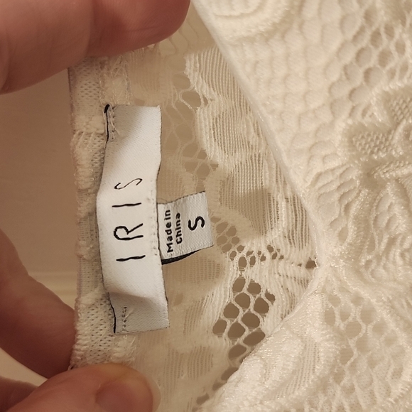 IRIS  romper size small  *830.32 - Picture 2 of 4